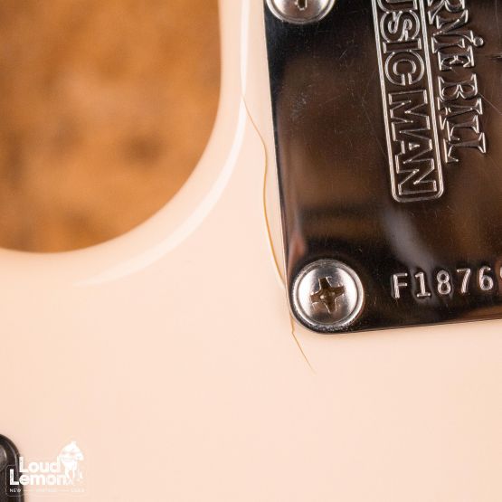 Ernie Ball Music Man Sterling 4 H White 2008 USA бас-гитара