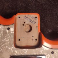 Fender Deluxe Series Toronado HH Orange 2001 Mexico электрогитара