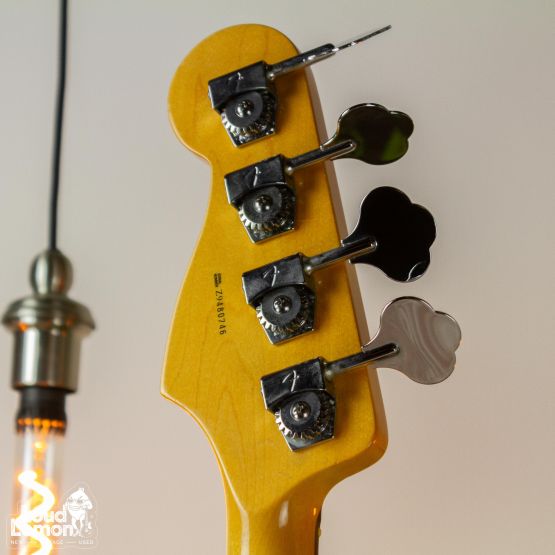 Fender 50th Anniversary Jazz Bass Candy Apple Red 2010 USA бас-гитара
