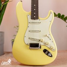 Fender 50th Anniversary U.S. Vintage Reissue '62 Stratocaster Vintage White 1996 USA электрогитара