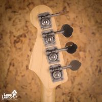 Fender AJB Aerodyne Jazz Bass Vintage White 2007 Japan бас-гитара