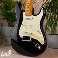 Fender AVRI '57 Stratocaster Black 1990 USA электрогитара