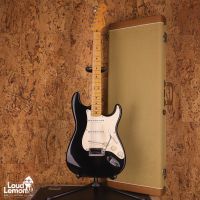 Fender AVRI '57 Stratocaster Black 1993 USA электрогитара