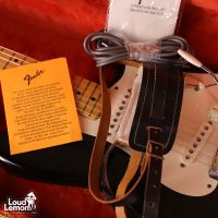 Fender AVRI '57 Stratocaster Black 1993 USA электрогитара