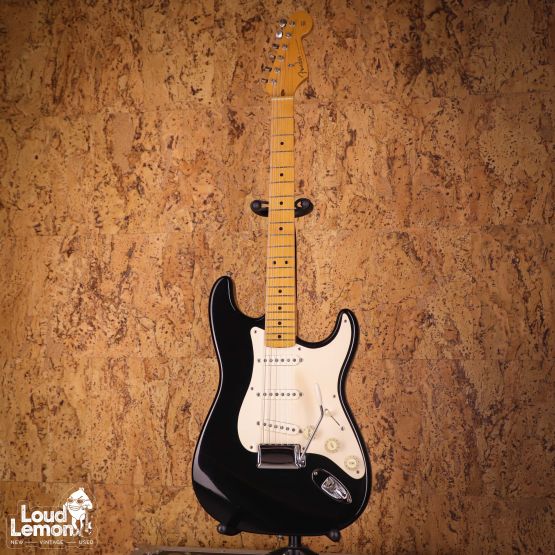 Fender AVRI '57 Stratocaster Black 1993 USA электрогитара