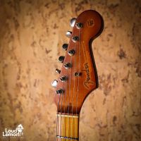 Fender AVRI '57 Stratocaster Candy Apple Red 1998 USA электрогитара