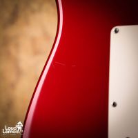 Fender AVRI '57 Stratocaster Candy Apple Red 1998 USA электрогитара