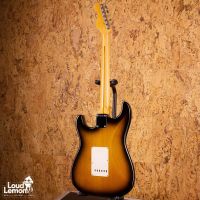 Fender AVRI '57 Stratocaster Sunburst 2006 электрогитара