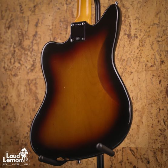 Fender AVRI '62 Jaguar w/ Mastery Bridge 3-Color Sunburst 2005 USA электрогитара