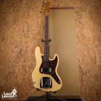 Fender AVRI '62 Jazz Bass Vintage White 1998 USA бас-гитара