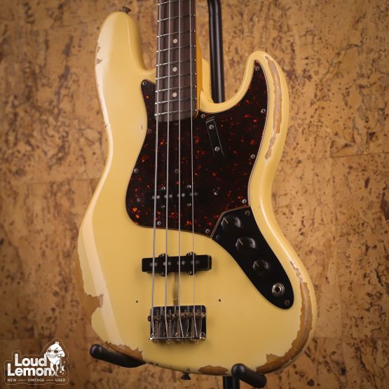 Fender AVRI '62 Jazz Bass Vintage White 1998 USA бас-гитара