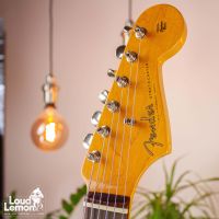 Fender AVRI '62 Stratocaster Candy Apple Red 1999 USA электрогитара