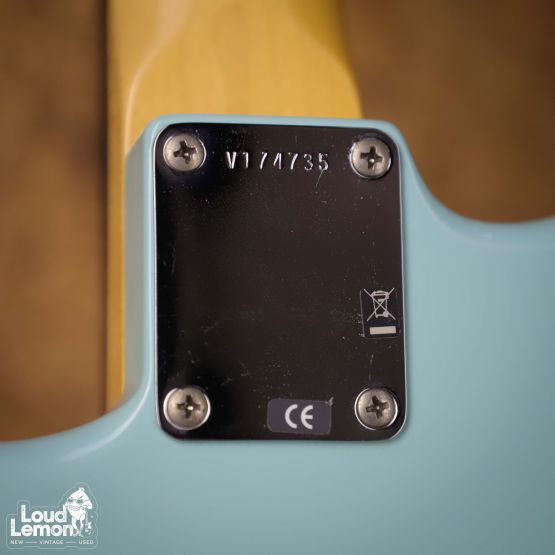 Fender AVRI '62 Stratocaster Daphne Blue 2007 USA электрогитара