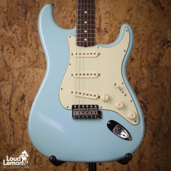 Fender AVRI '62 Stratocaster Daphne Blue 2007 USA электрогитара