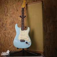 Fender AVRI '62 Stratocaster Daphne Blue 2007 USA электрогитара