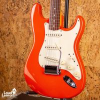 Fender AVRI '62 Stratocaster Fiesta Red 1995 USA электрогитара