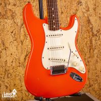 Fender AVRI '62 Stratocaster Fiesta Red 1995 USA электрогитара