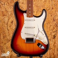 Fender AVRI '62 Stratocaster Sunburst 1996 USA электрогитара