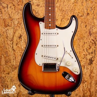 Fender AVRI '62 Stratocaster Sunburst 1996 USA электрогитара