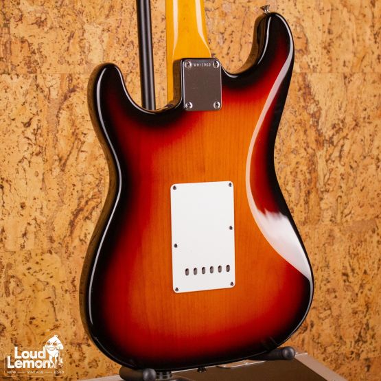 Fender AVRI '62 Stratocaster Sunburst 1996 USA электрогитара