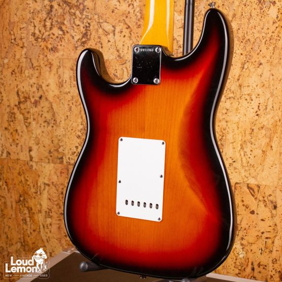 Fender AVRI '62 Stratocaster Sunburst 1996 USA электрогитара