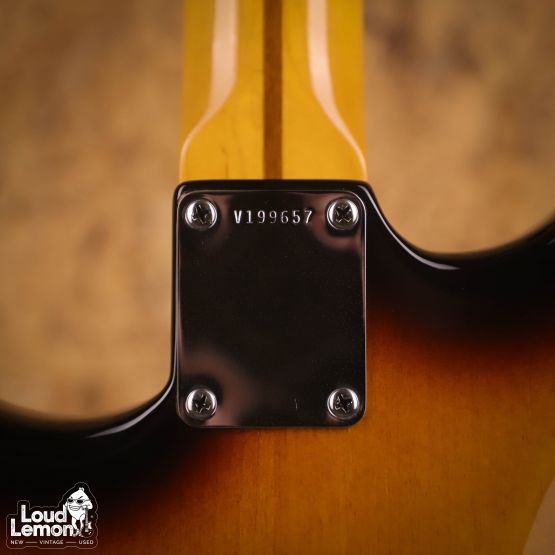 Fender AVRI ‘57 Stratocaster 2-Color Sunburst 2011 USA электрогитара