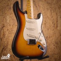 Fender AVRI ‘57 Stratocaster 2-Color Sunburst 2011 USA электрогитара