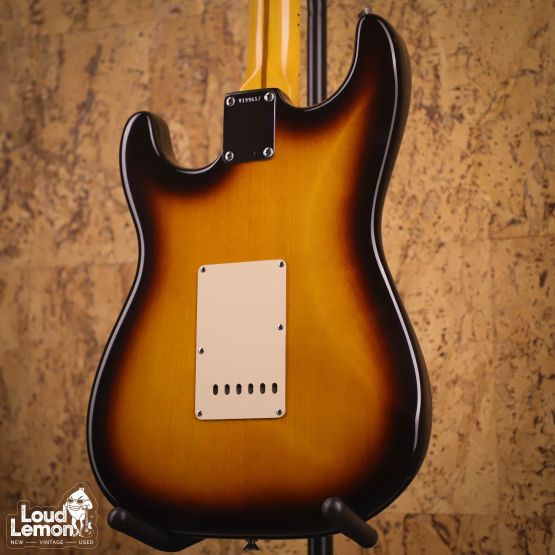 Fender AVRI ‘57 Stratocaster 2-Color Sunburst 2011 USA электрогитара