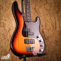 Fender American Deluxe Precision Bass 3-Color Sunburst 1998 USA бас-гитара