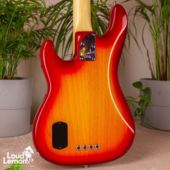 Fender American Deluxe Precision Bass 60th Anniversary Aged Cherry Burst 2005 USA бас-гитара
