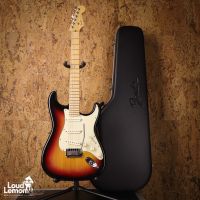 Fender American Deluxe Stratocaster 3-Color Sunburst 2006 USA электрогитара