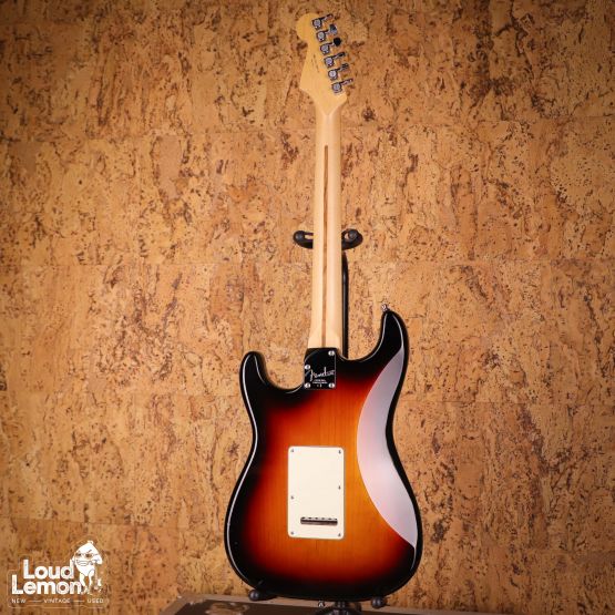 Fender American Deluxe Stratocaster 3-Color Sunburst 2012 USA электрогитара