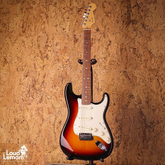 Fender American Deluxe Stratocaster 3-Color Sunburst 2012 USA электрогитара