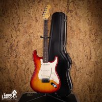 Fender American Deluxe Stratocaster Aged Cherry Burst 2003 USA электрогитара