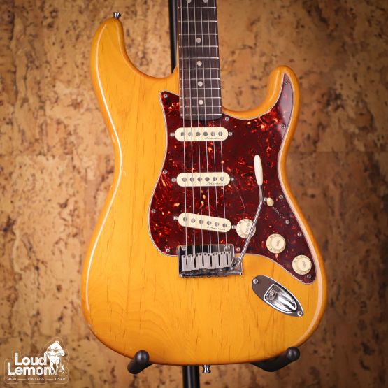 Fender American Deluxe Stratocaster Amber 2011 USA электрогитара