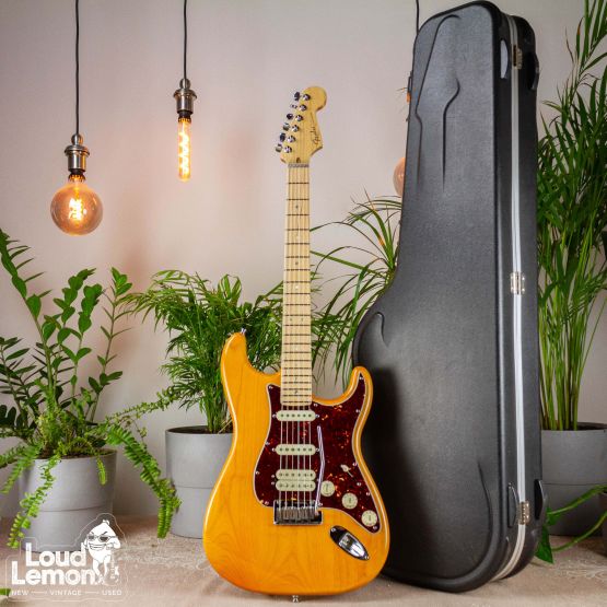 Fender American Deluxe Stratocaster HSS Amber 2008 USA электрогитара