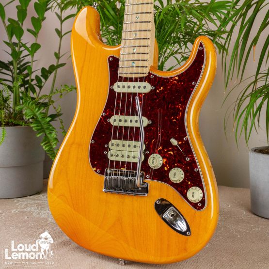 Fender American Deluxe Stratocaster HSS Amber 2008 USA электрогитара