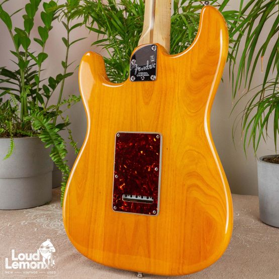 Fender American Deluxe Stratocaster HSS Amber 2008 USA электрогитара