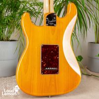 Fender American Deluxe Stratocaster HSS Amber 2008 USA электрогитара