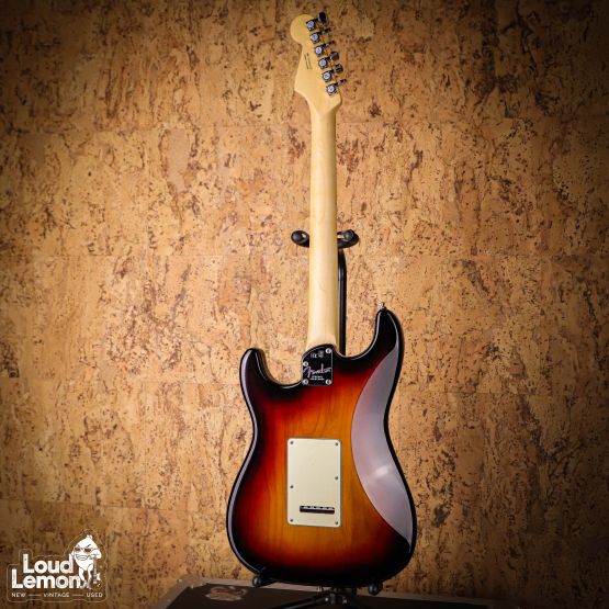 Fender American Elite Stratocaster 3-Color Sunburst 2019 USA электрогитара