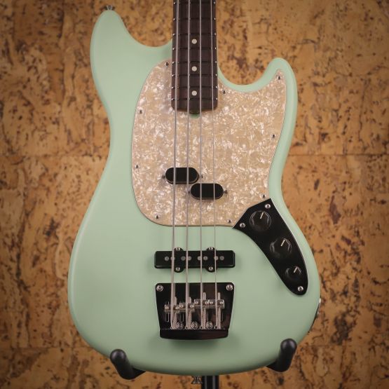 Fender American Performer Mustang Bass Satin Surf Green 2022 USA бас-гитара