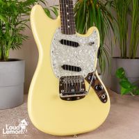 Fender American Performer Mustang Vintage White 2019 USA электрогитара