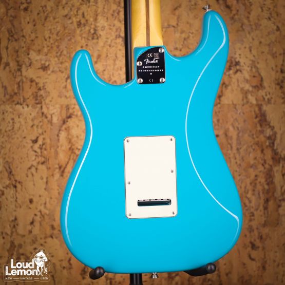 Fender American Professional II Stratocaster Miami Blue 2020 USA электрогитара