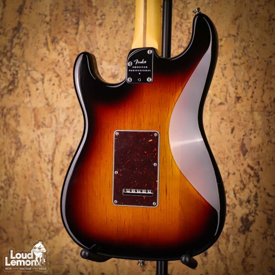 Fender American Professional II Stratocaster 3-Color Sunburst 2021 USA электрогитара