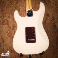 Fender American Professional II Stratocaster HSS Olympic White 2020 USA электрогитара