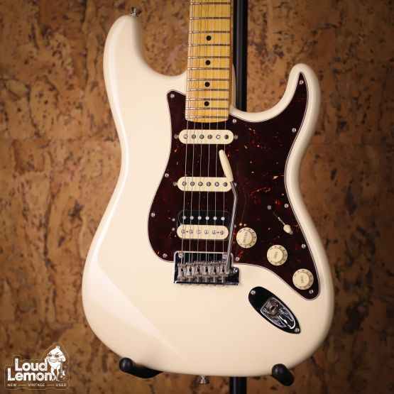 Fender American Professional II Stratocaster HSS Olympic White 2020 USA электрогитара