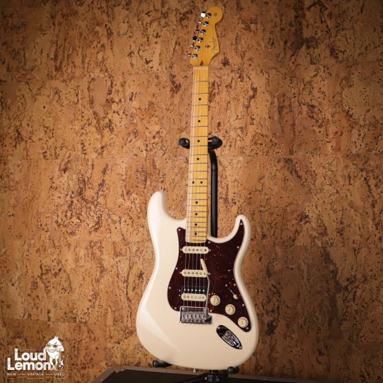 Fender American Professional II Stratocaster HSS Olympic White 2020 USA электрогитара