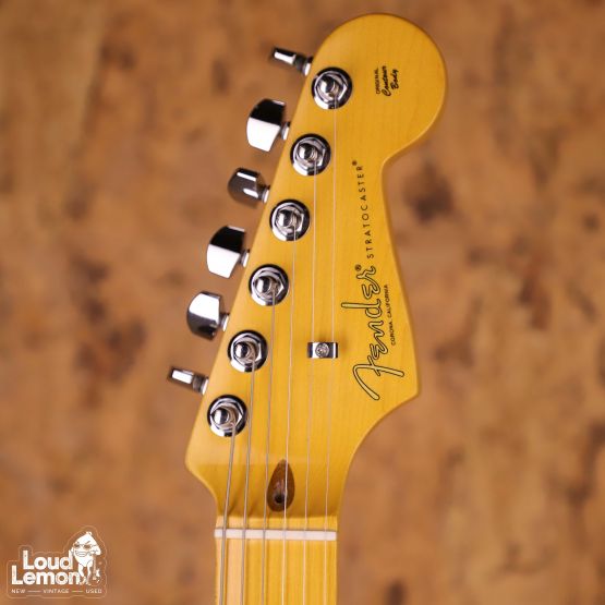 Fender American Professional II Stratocaster HSS Shell Pink 2021 USA электрогитара