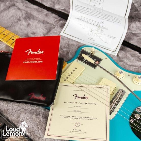 Fender American Professional II Jazzmaster Miami Blue электрогитара