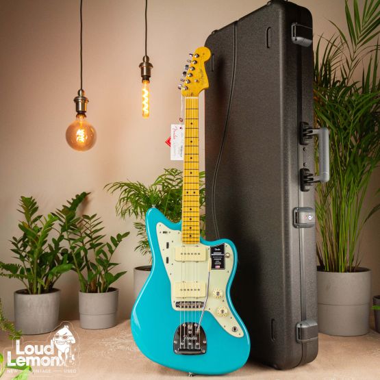 Fender American Professional II Jazzmaster Miami Blue электрогитара